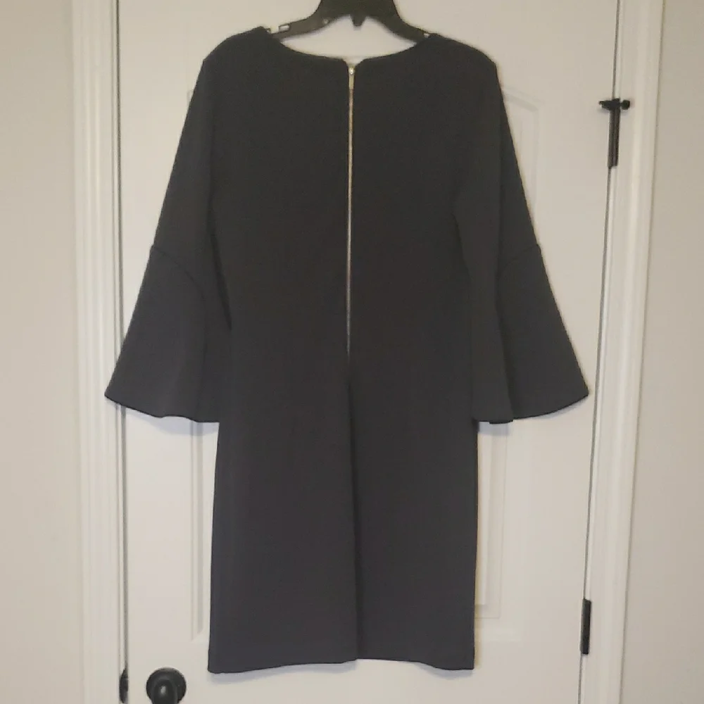 Elegant Gray Women's Dress - Picture 7 of 10